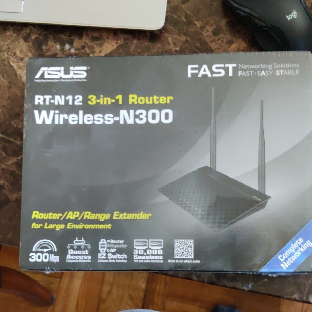 ASUS RT-N12 Black Wireless-N300 3-in-1 Router